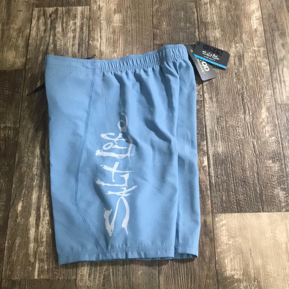 SOLD-NWT boy’s Salt Life Aqua shorts Youth Large